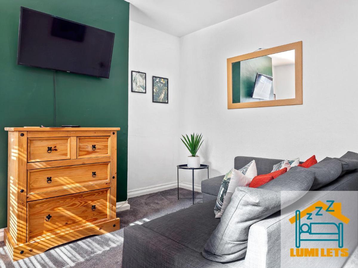 2Br Home In Barrow-In-Furness Sleeps 8 Close To Bae Systems, Hospital, Lakes Exterior photo